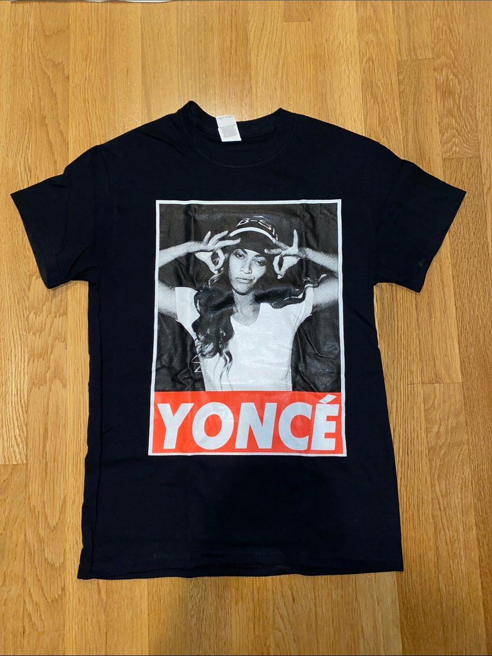 Yoncé Graphic Tee - Black with Red/White Print